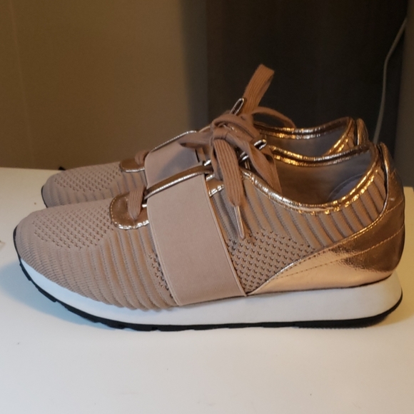 Metallic Knit Sneaker Rose Gold - Picture 3 of 5